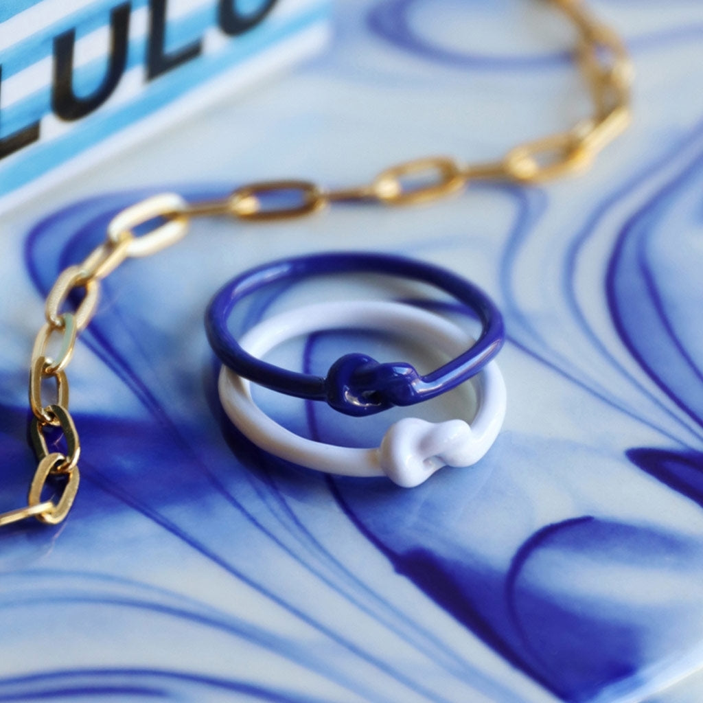 LULU Copenhagen Love Knot Ring Rings White