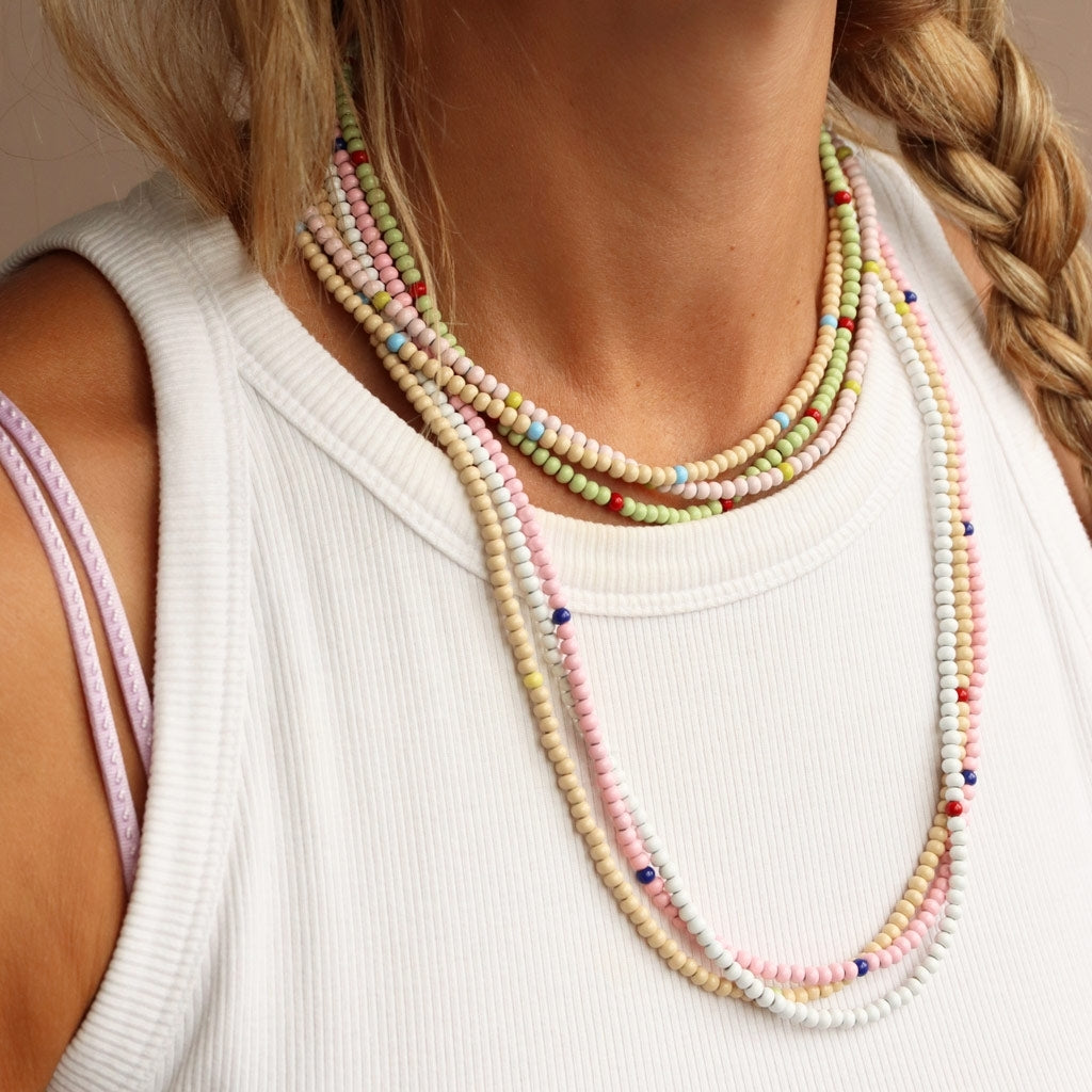LULU Copenhagen Color Ball Necklace Short Necklaces Silk Light Green/Passion Red