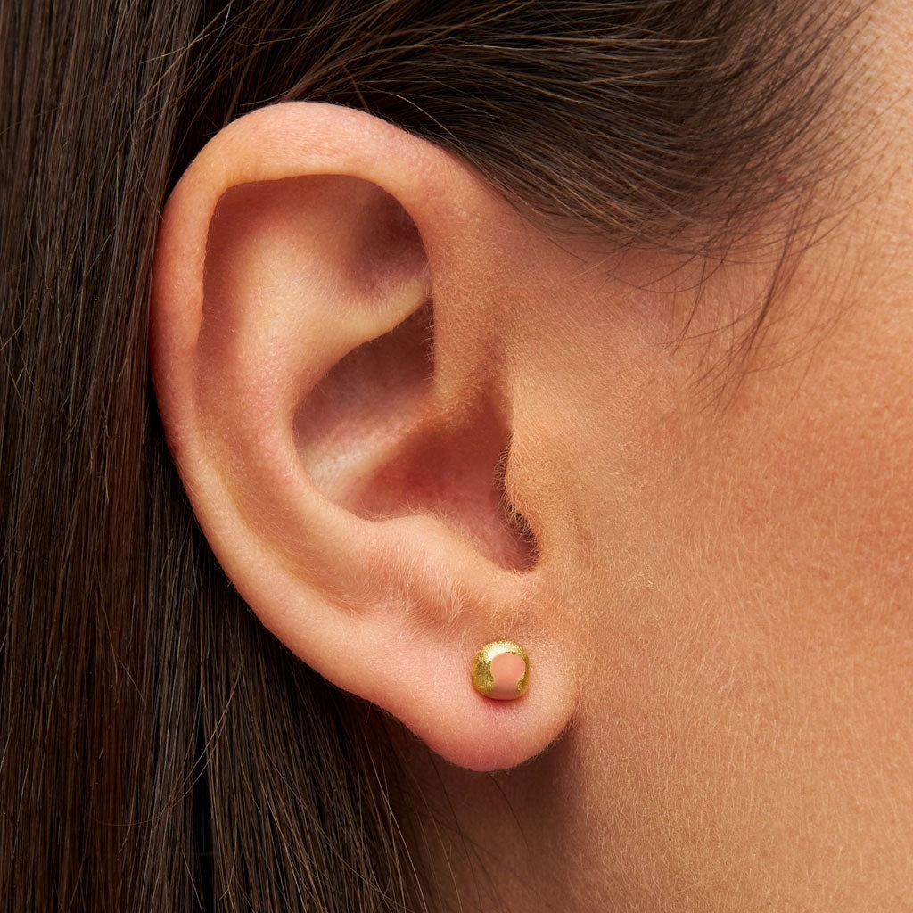 LULU Copenhagen Magic Stone earring 1 pcs gold plated Ear stud, 1 pcs Burnt Coral