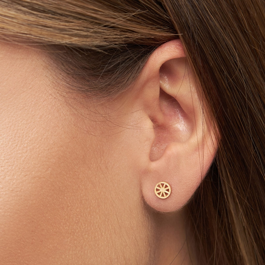LULU Copenhagen Spinning Wheel earring 1 pcs Ear stud, 1 pcs Gold plated